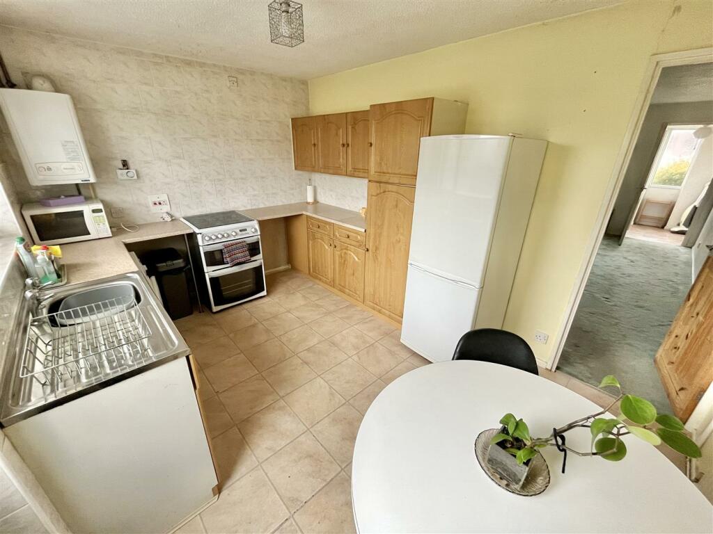 Dining Kitchen 3