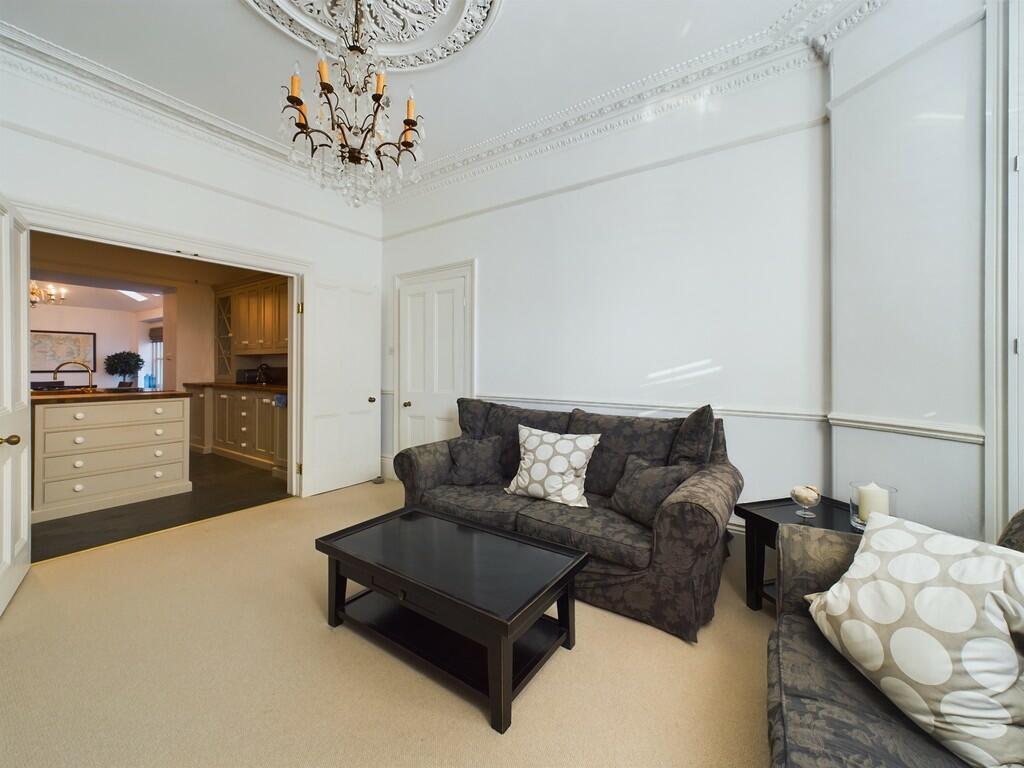 CAM02089G0-PR0326...