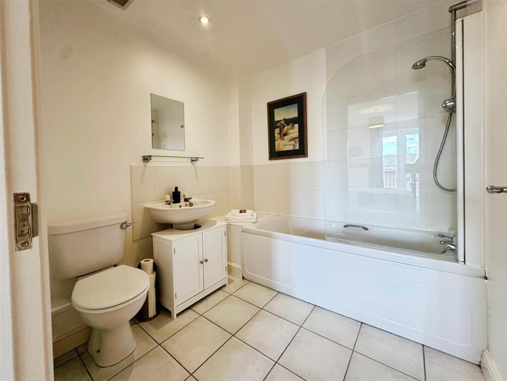 ab650550--40C5-83BB-6DCBFECFEE8A-21219-000007F59D5