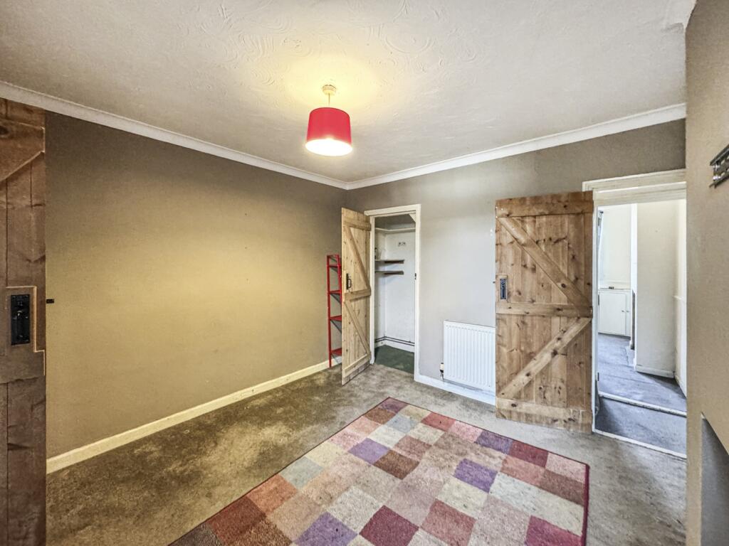 IMAGE 4