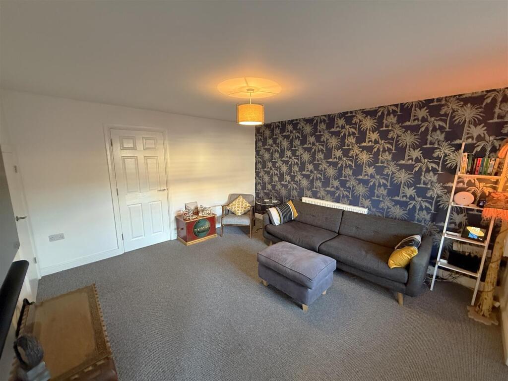 Living Room.JPG