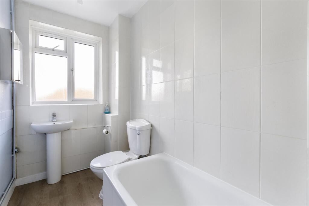 BARNFIELD LODGE (11).jpg