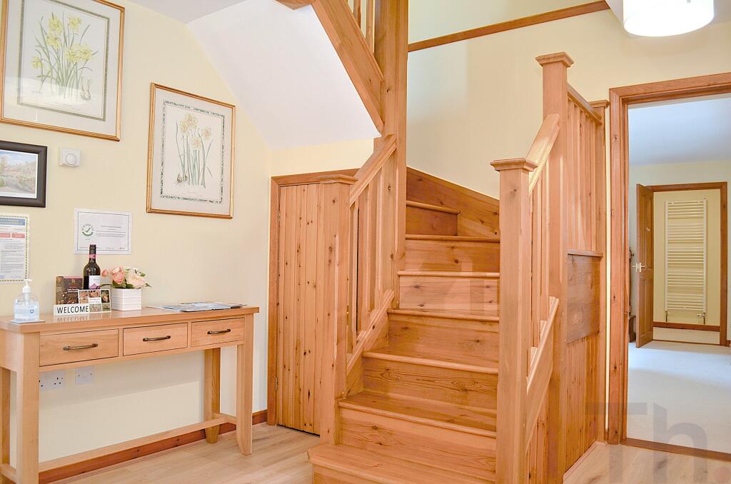 Hallway .JPG