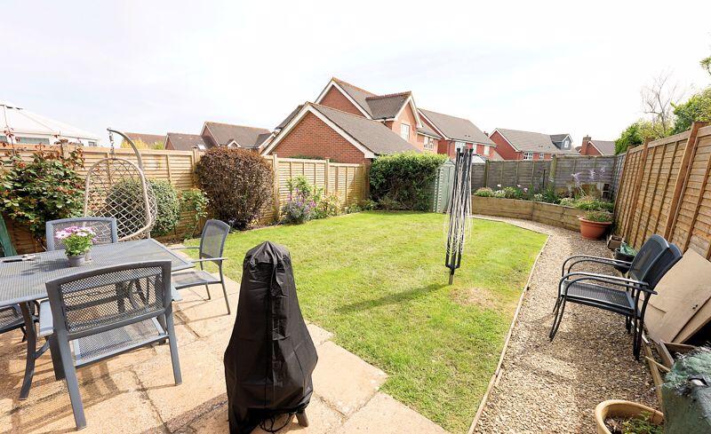 Summer garden pre garden office