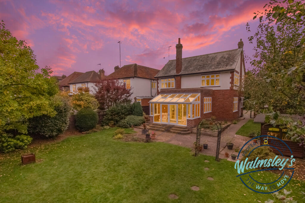 Rear side elevation Dusk