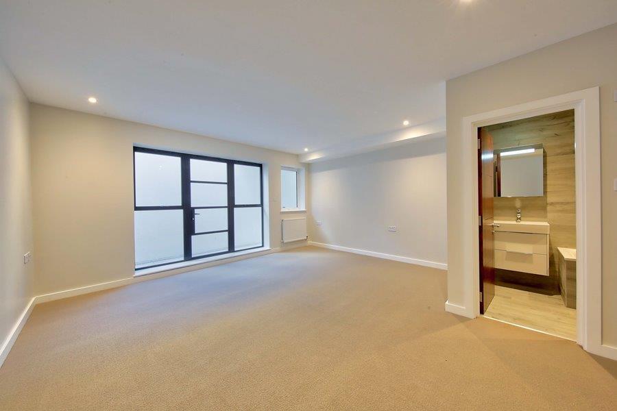 4_tilemakers_yard_Bedroom 1.jpg