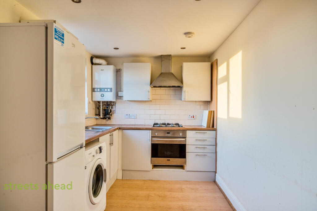 1f268d9c-1566-4b3...