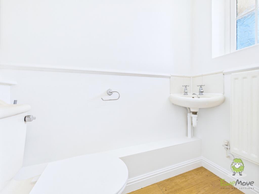 CAM01543G0-PR0147-STILL009