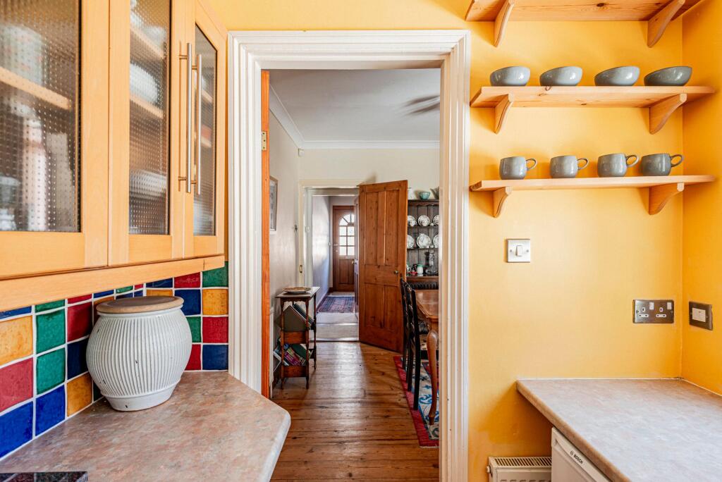 Kitchen (2)