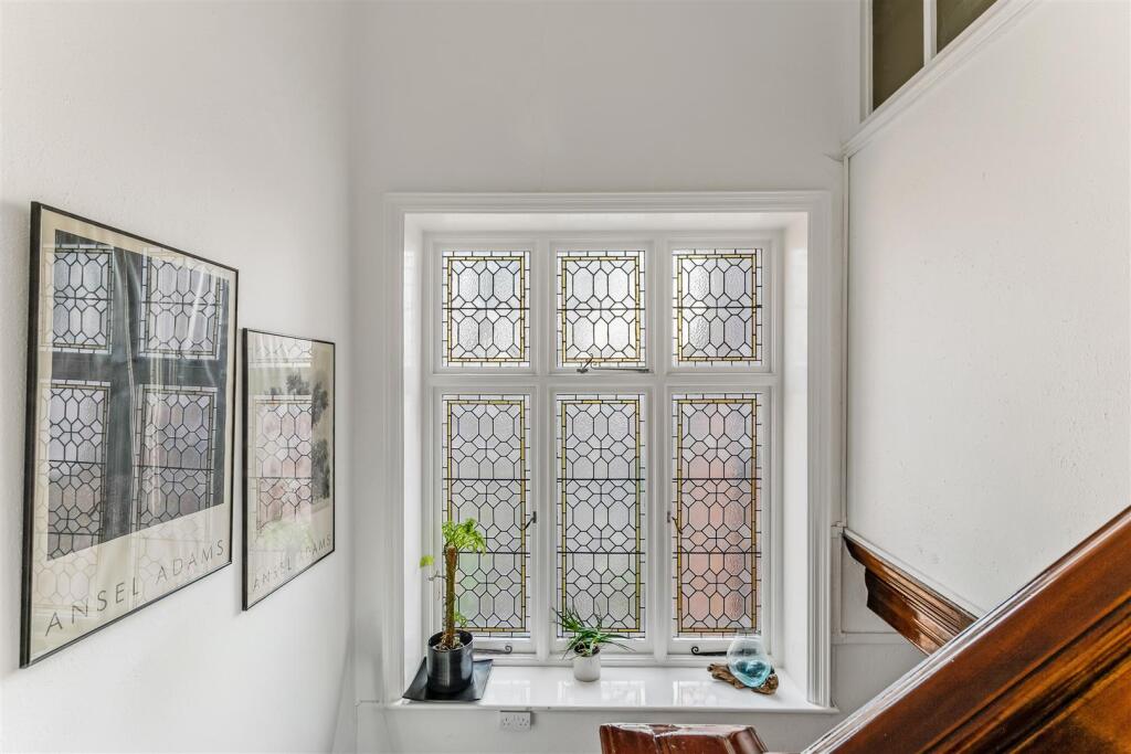 Lyndhurst Road 31D-24.jpg