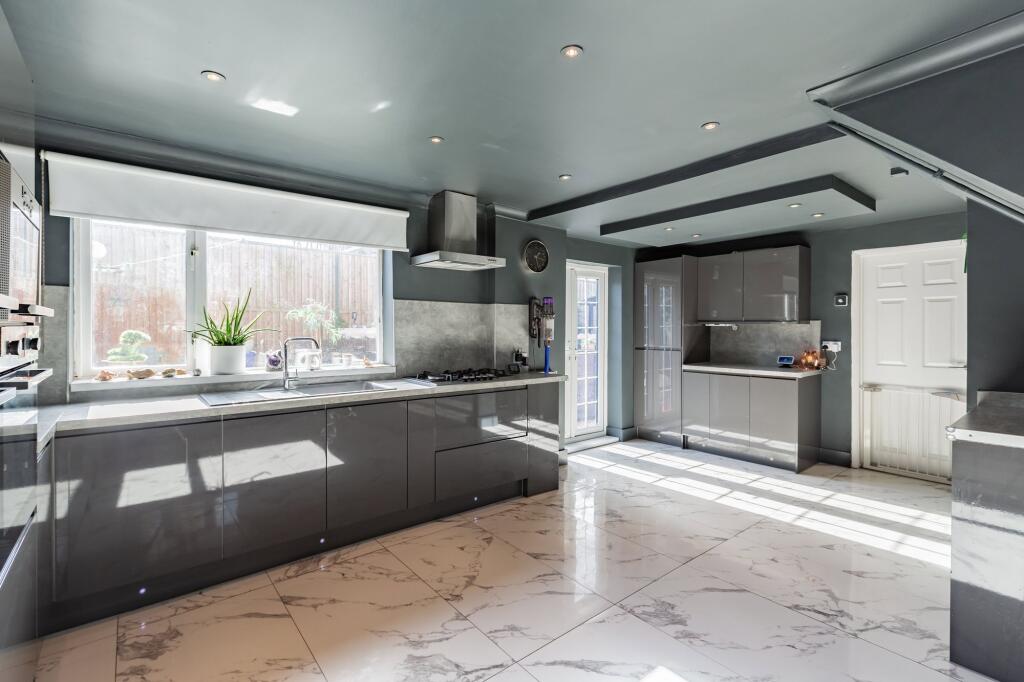 Kitchen / Diner