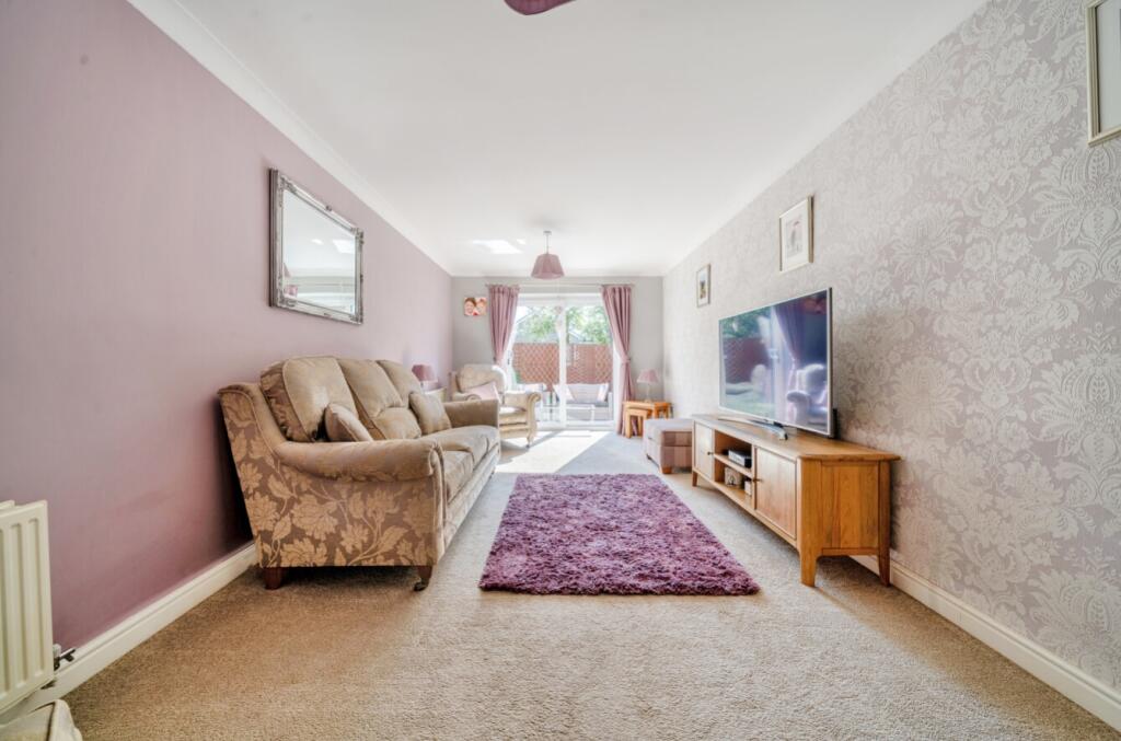 1283254 (18)