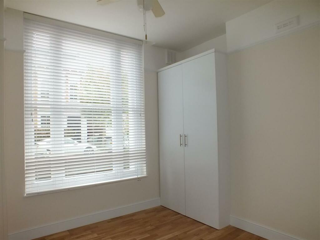 main bedroom.jpg
