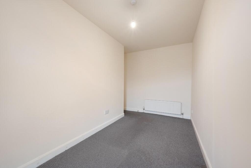 12 Atlas Road HDR-19.jpg