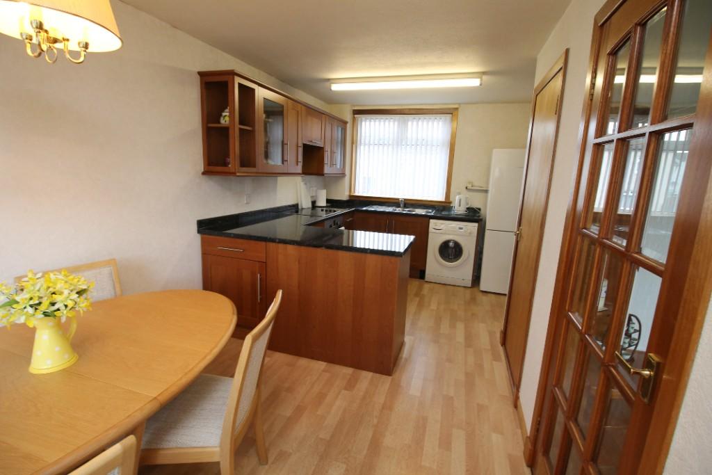 Kitchen Dining area
