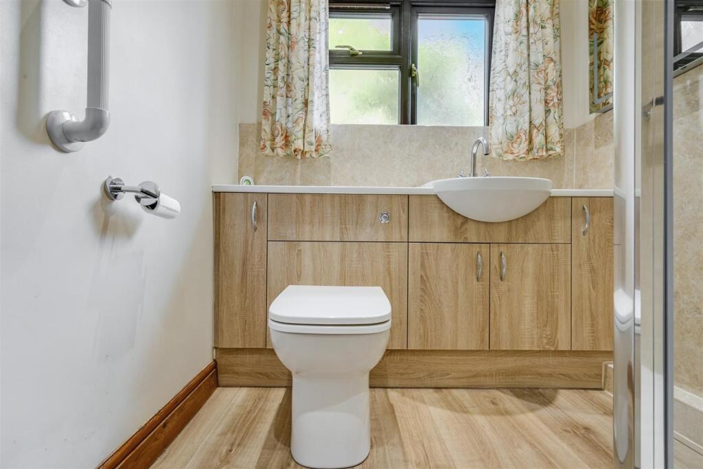 Shower Room 1_3.jpeg