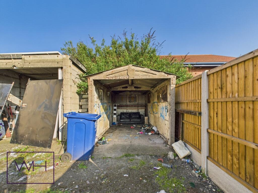 CAM03785G0-PR0243-ST