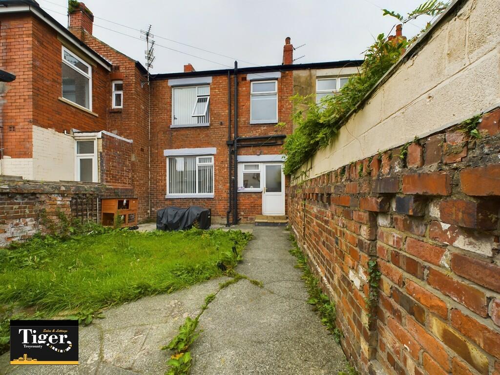 CAM02176G0-PR0337...