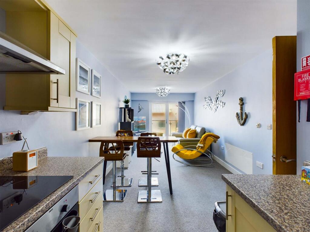 Apartment 8, Ocean 1 - Open plan lounge, kitchen a