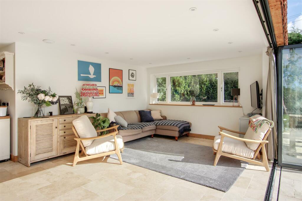 Family Room.jpg