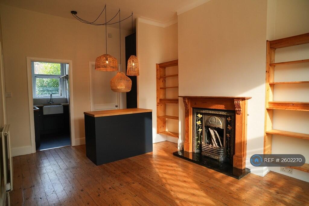 Lounge / Dining Room