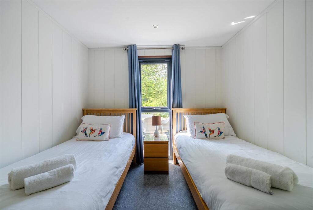 Cedar Lodges