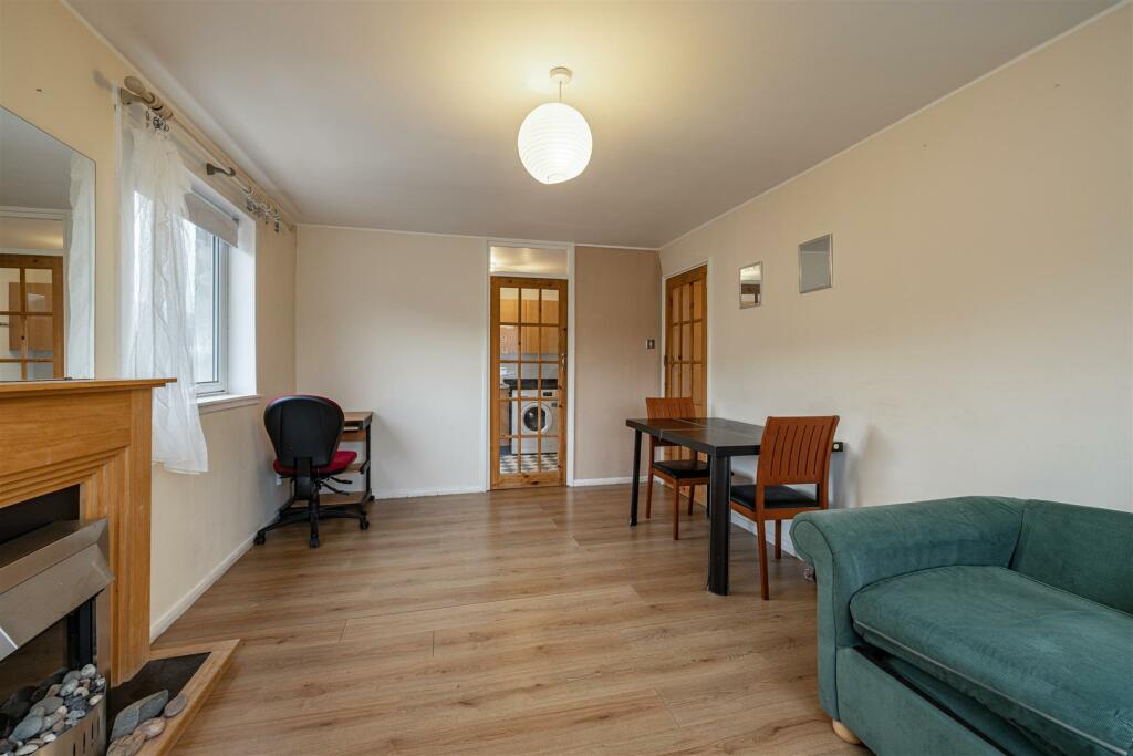 21 Greenbank Galashiels 13.JPG