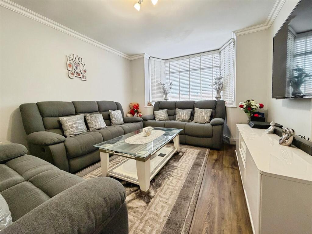 b69efe56-2-4E30-BD62-CF0466712828-5845-000001524E4