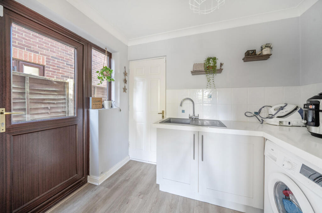 1357850-17-68d581...