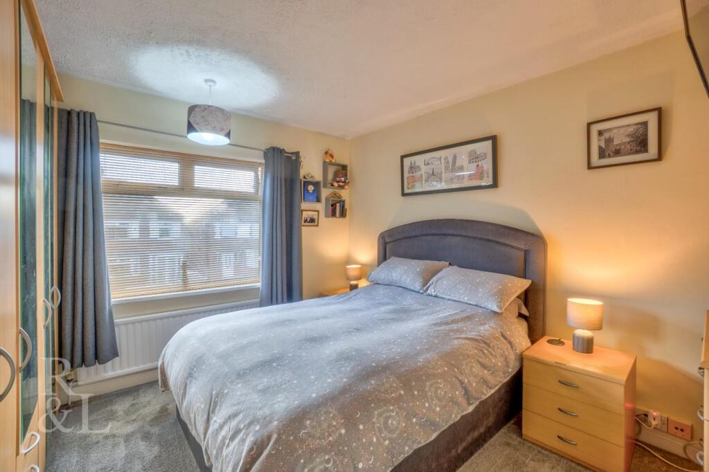 123 Eltham Road (9).jpg