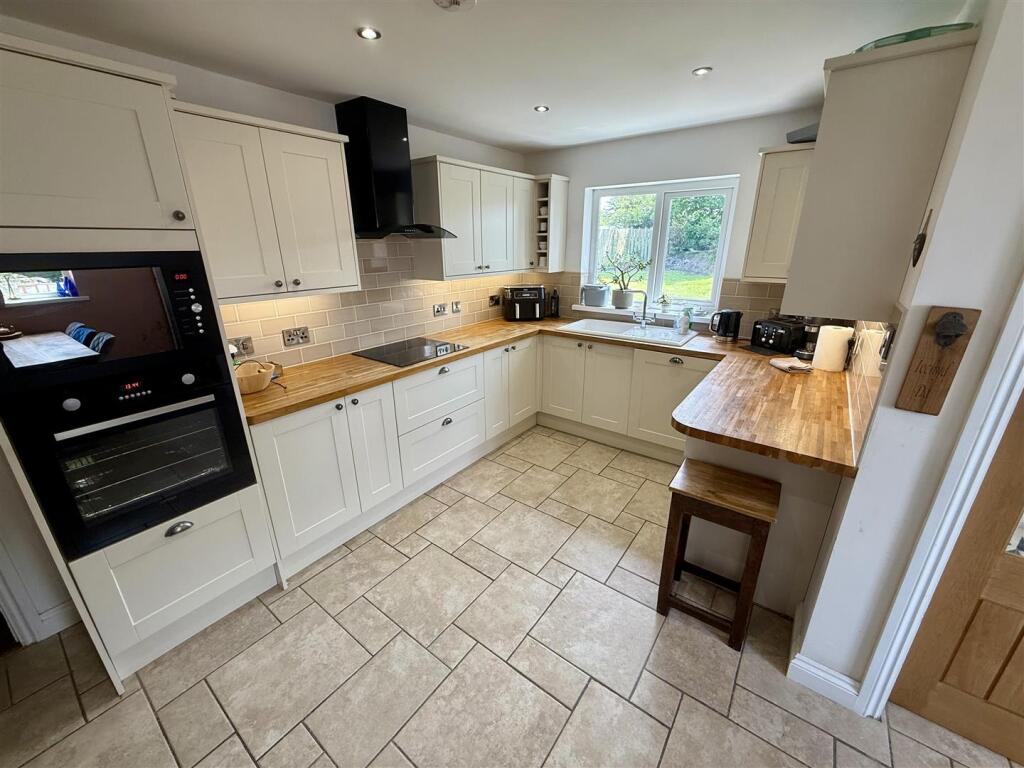 Kitchen recessed area