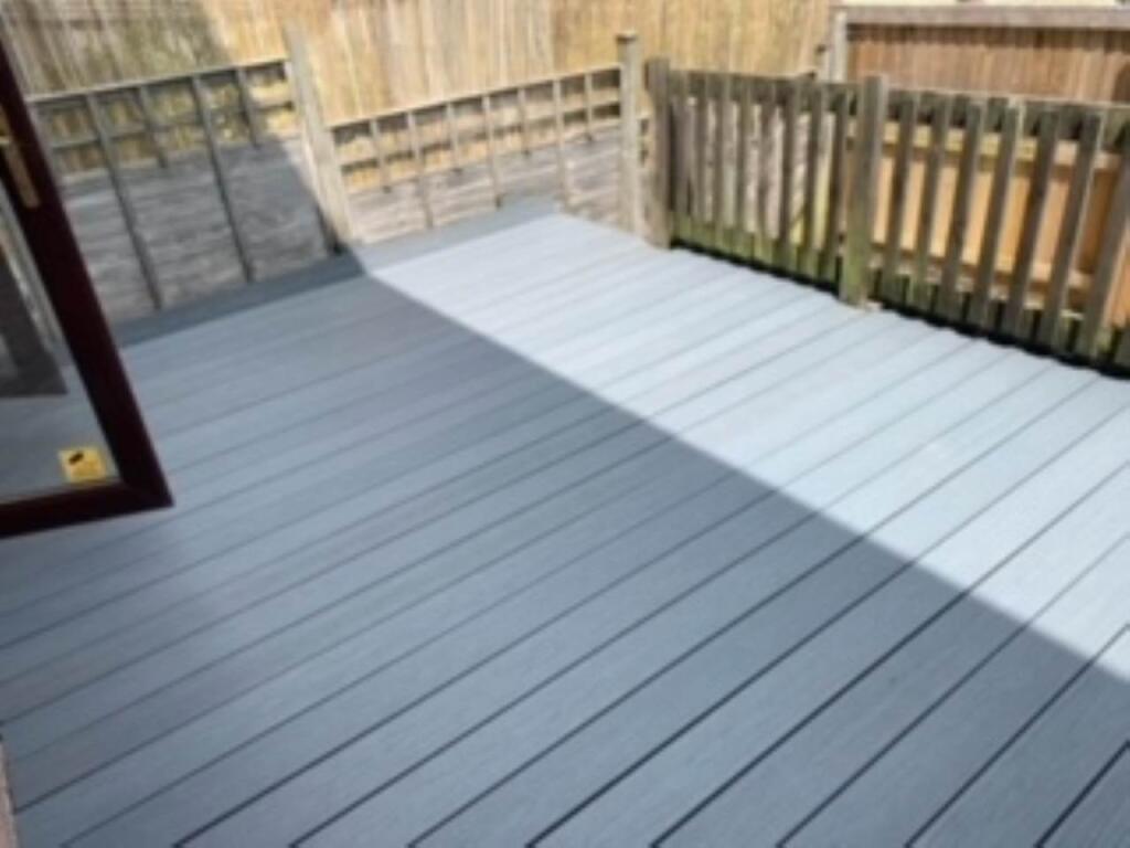 DECKING