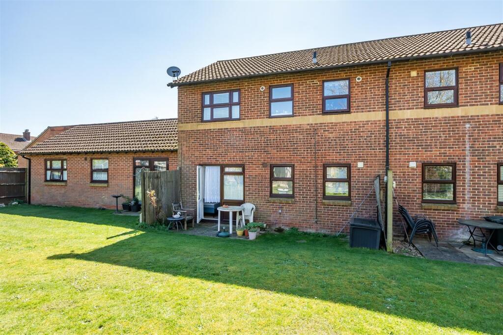Cherwell Close - Rear.jpg