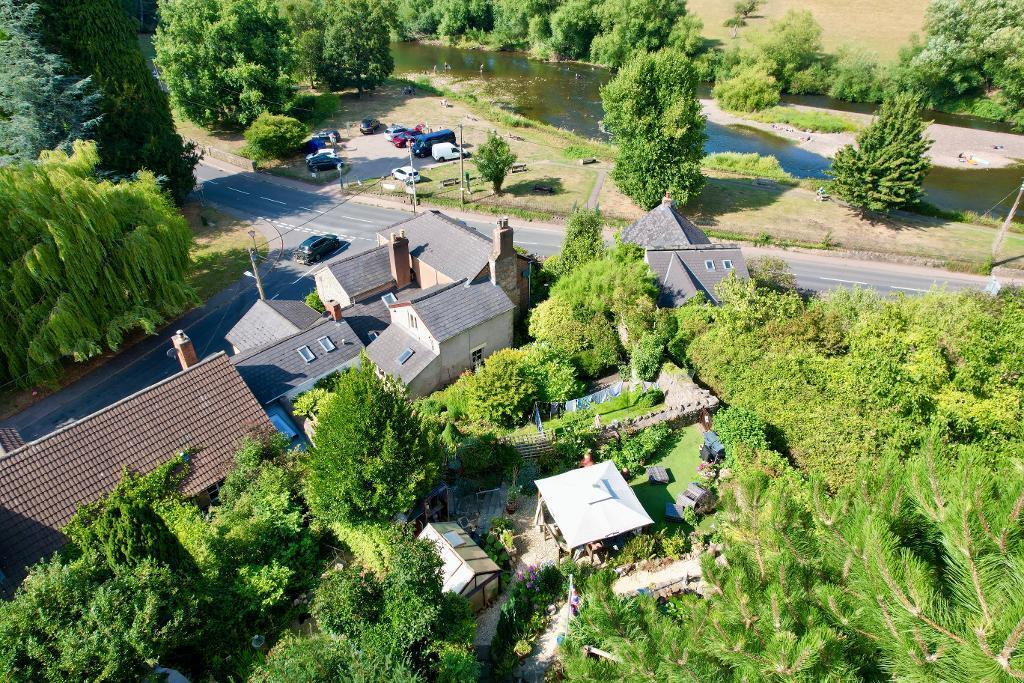 Aerial view of house &amp; location