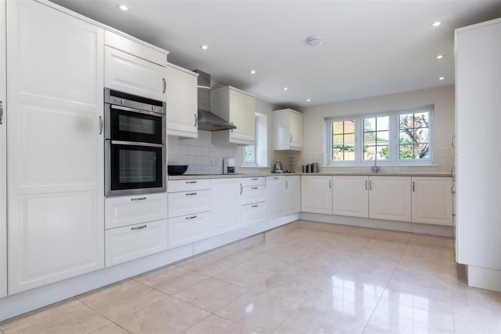 54 village rd-hi-28.jpg