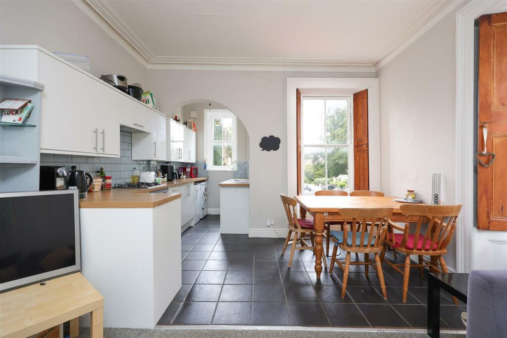 43 Elliston Road 7.JPG