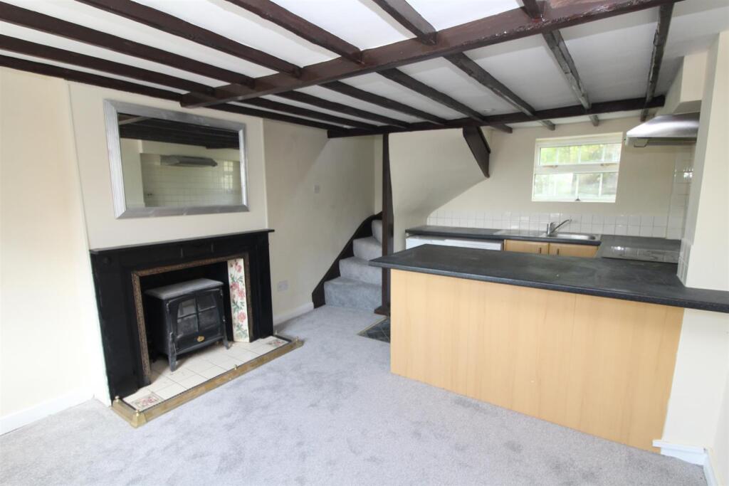 Lounge &amp; Kitchen.JPG