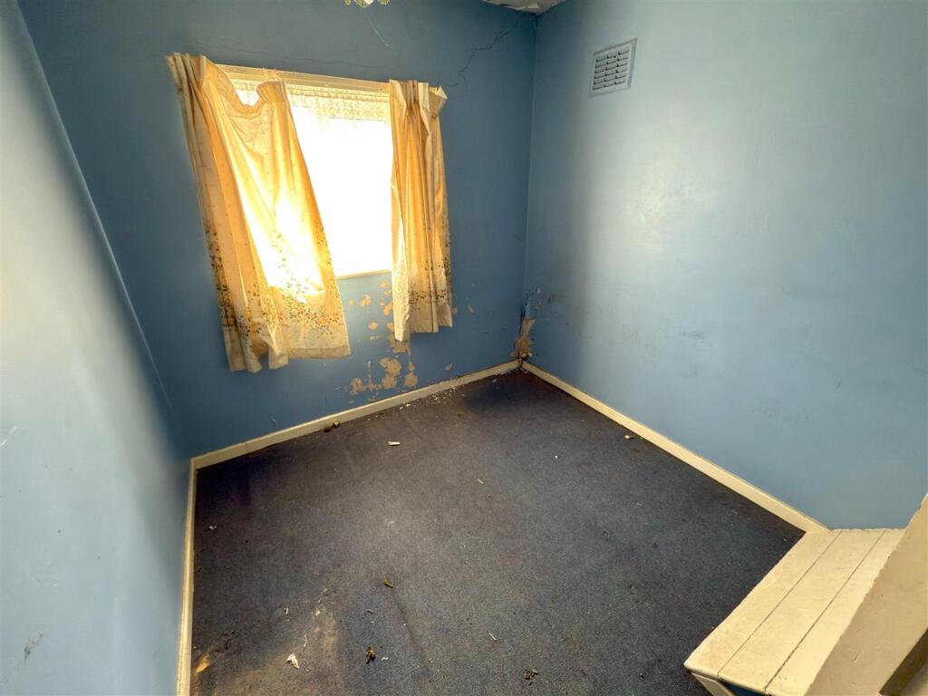 BED 3.jpg
