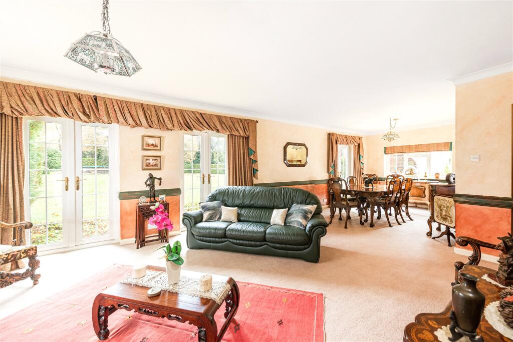 Sitting /Dining Rm