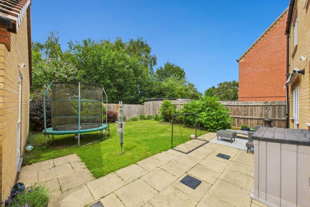 CAM04106G0-PR0146-STILL029 - Copy.jpg