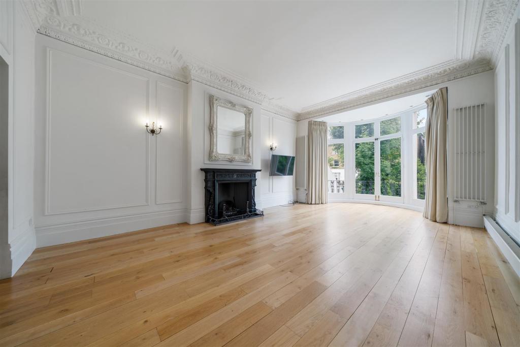 17B Belsize Square NW3 4HT-8.jpg