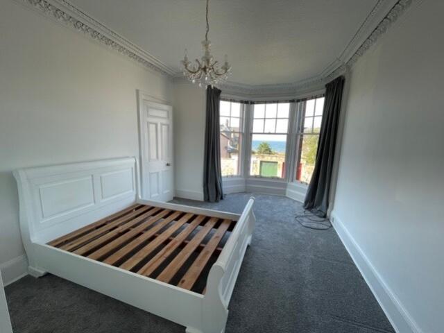 BedroomMainFront.,jpg