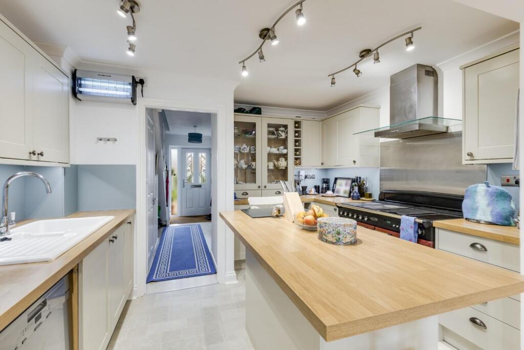 Ryecroft Lane 15-18.jpg