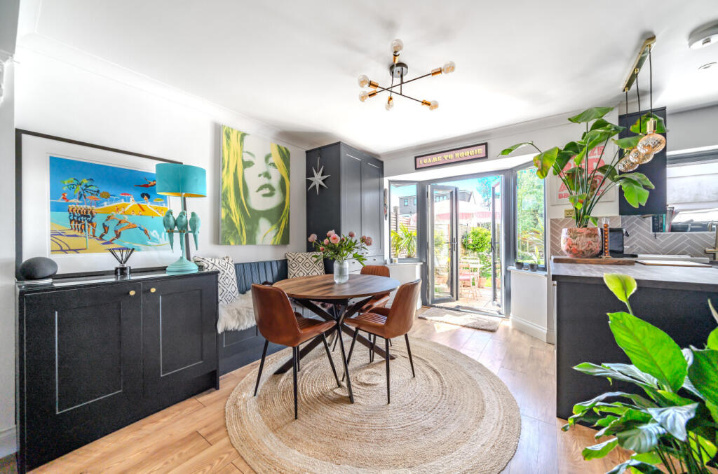 16-681f4a76b5b03-...