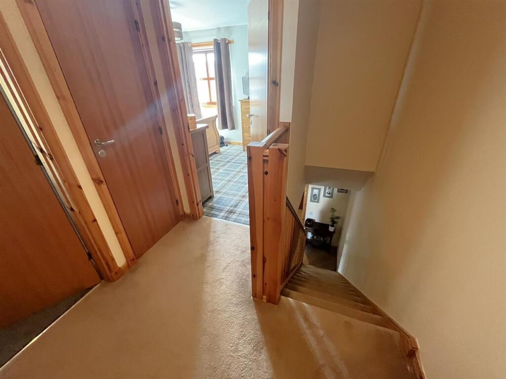 STAIRCASE &amp; LANDING