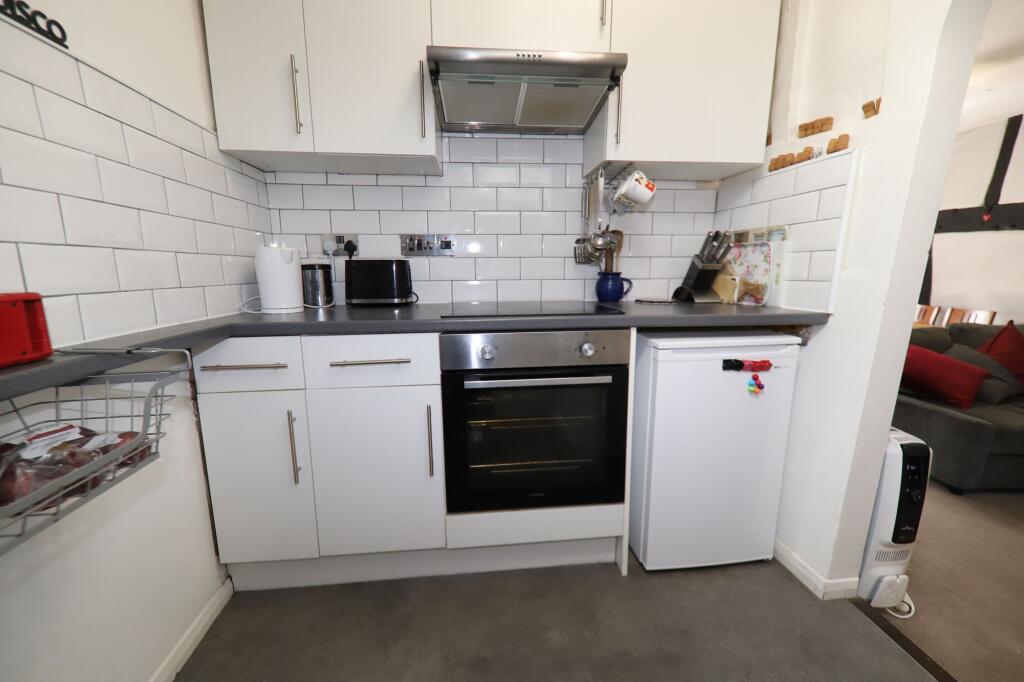 Kitchen (2)