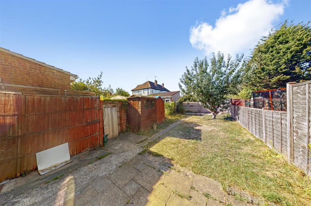 27 Shelley Gardens - GTNrgDbHypSbBb9wayqe.jpg