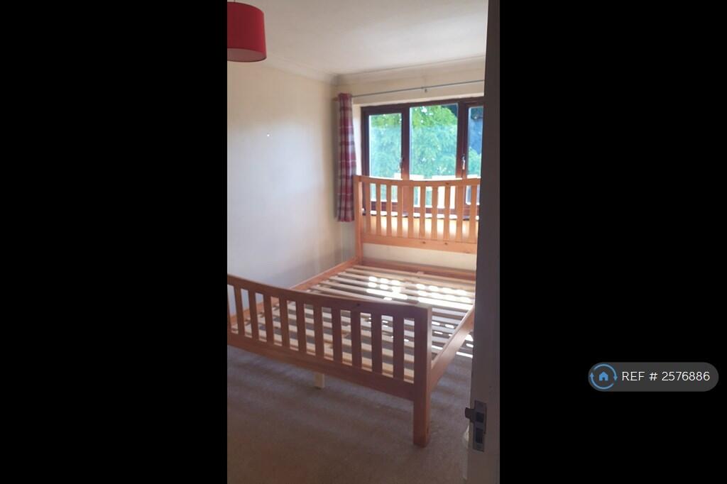 Bedroom (Without Mattress)