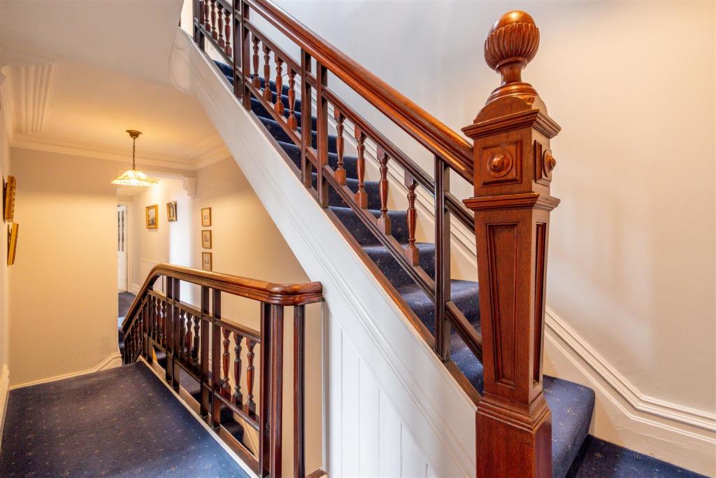 First Floor Landing.jpg