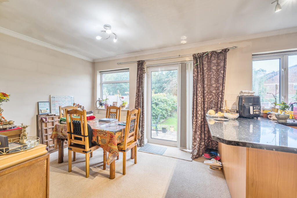 1365739-15-68ee8b...